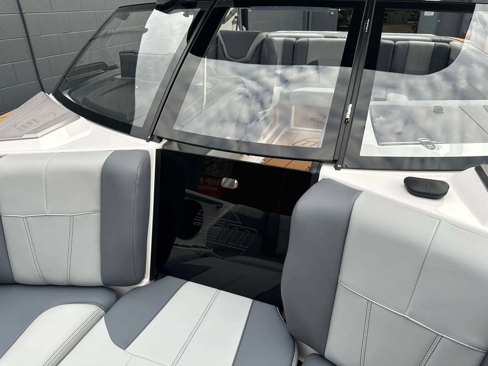 2024 Malibu Wakesetter 20 VTX - SOLD