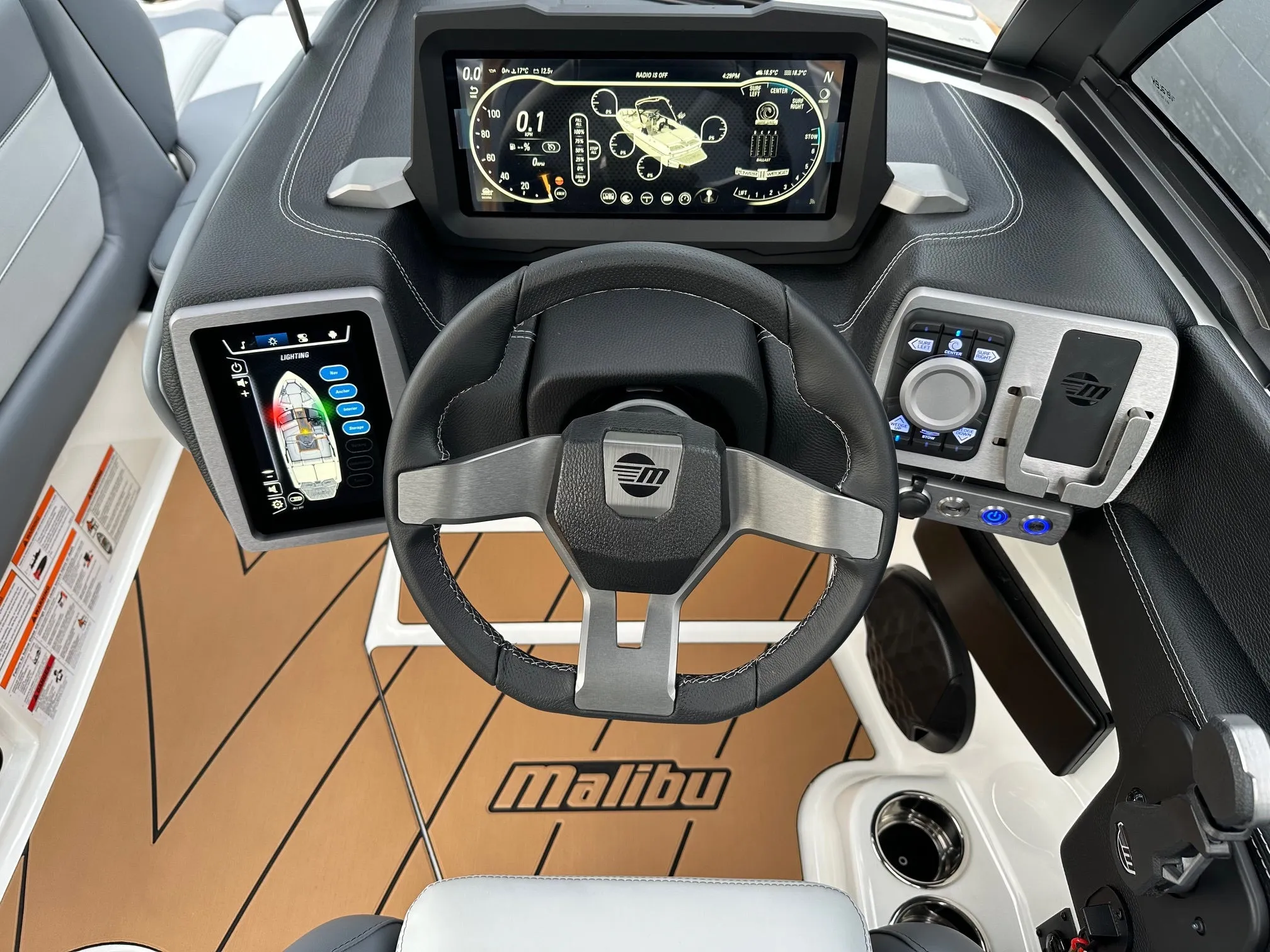 2024 Malibu Wakesetter 20 VTX - SOLD