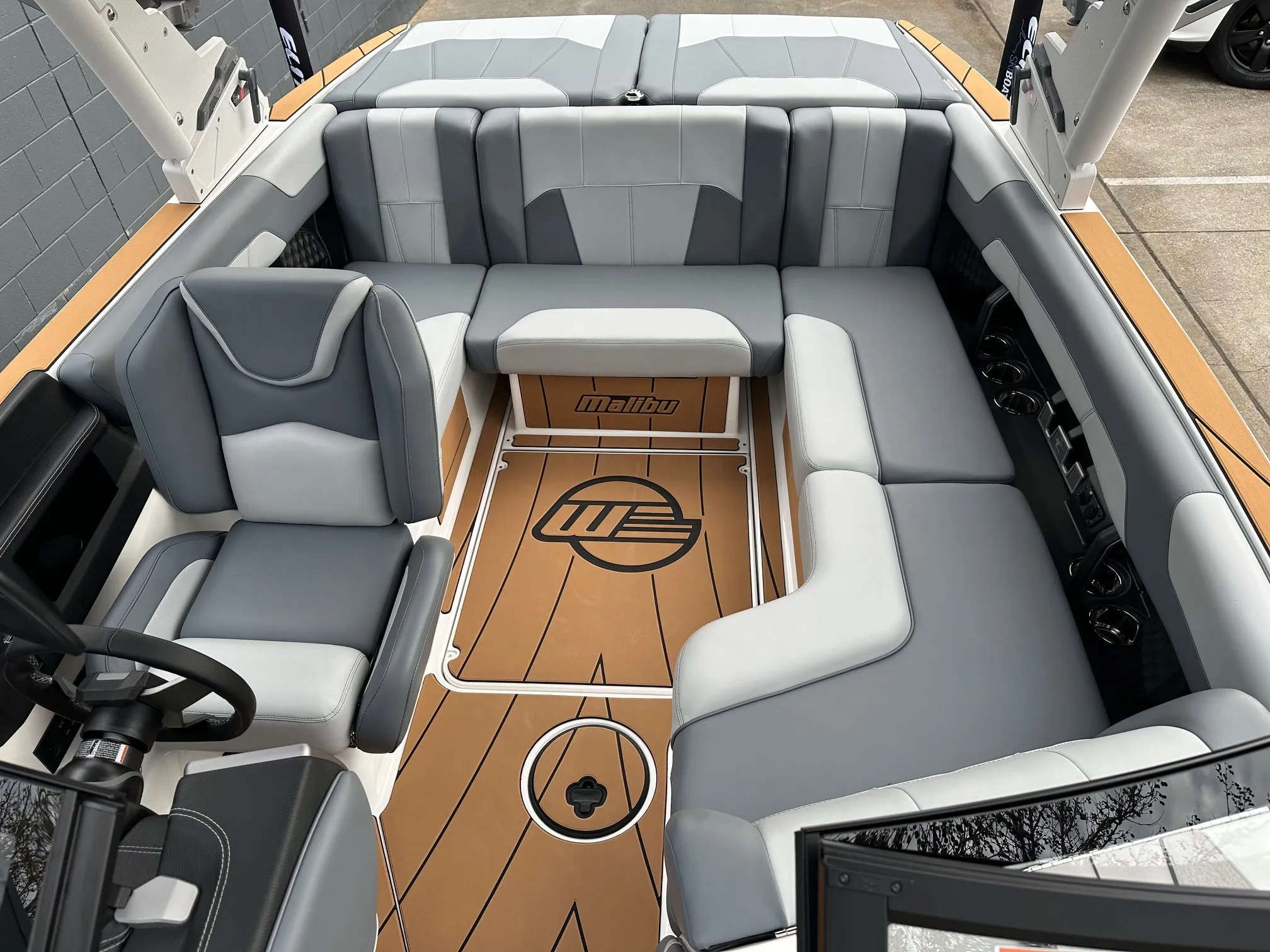 2024 Malibu Wakesetter 20 VTX - SOLD