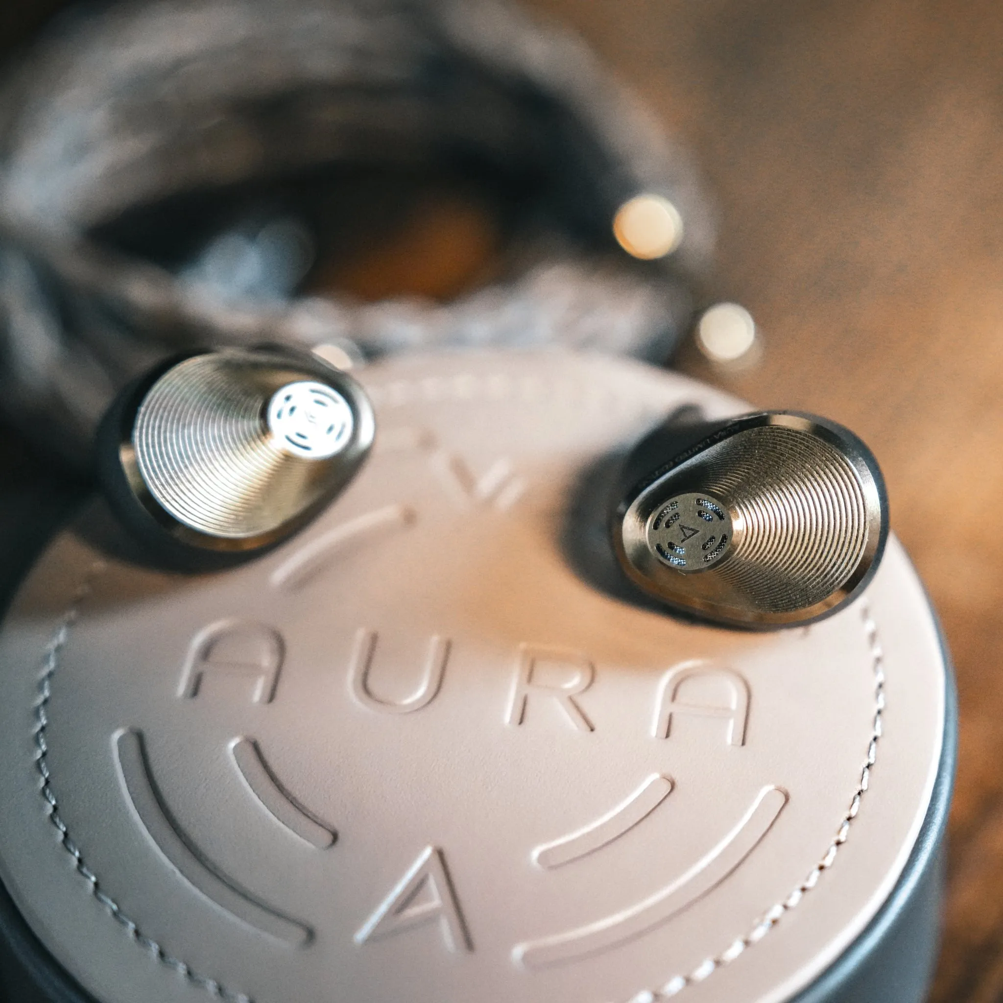 Astell&Kern x Vision Ears AURA | Hybrid Limited Edition IEMs
