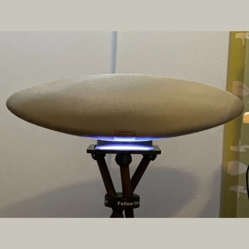 Bowers & Wilkins Zeppelin Stand