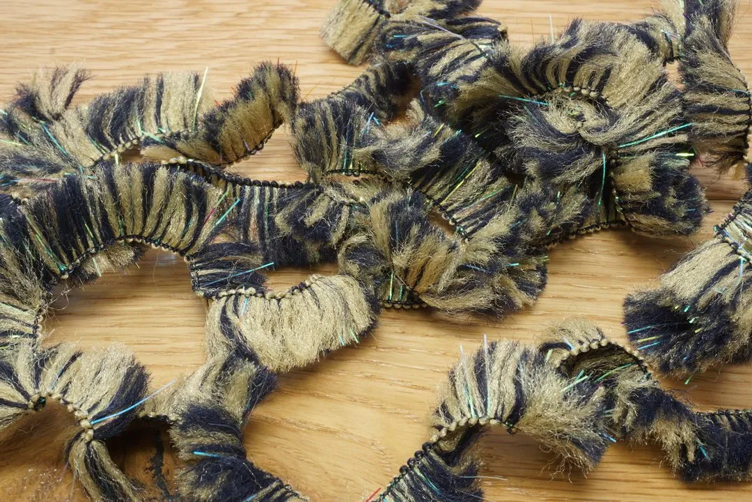 Cascade Crest Variegated Body Fur