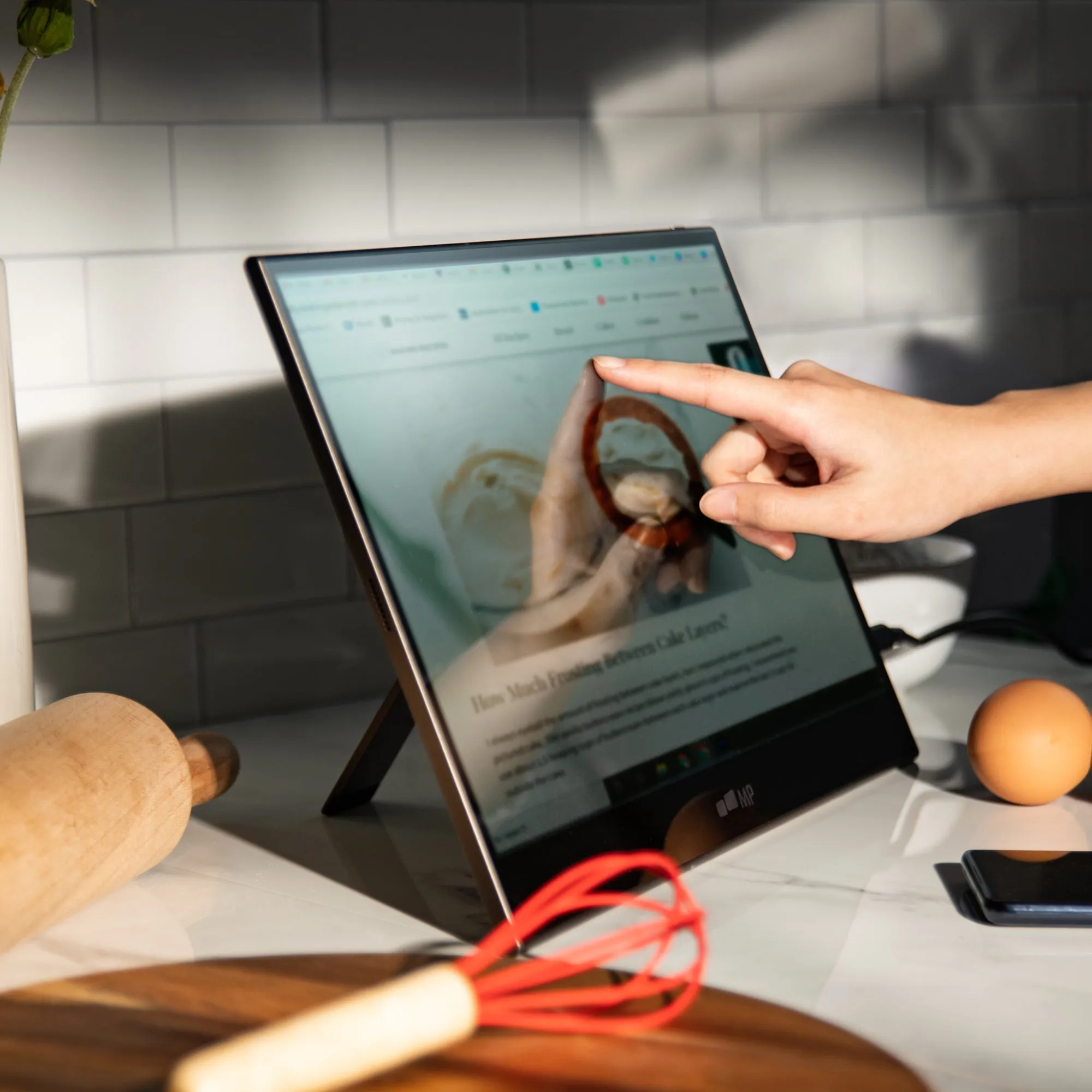Glance Pro - FHD 15.6inch OLED External TouchScreen Display