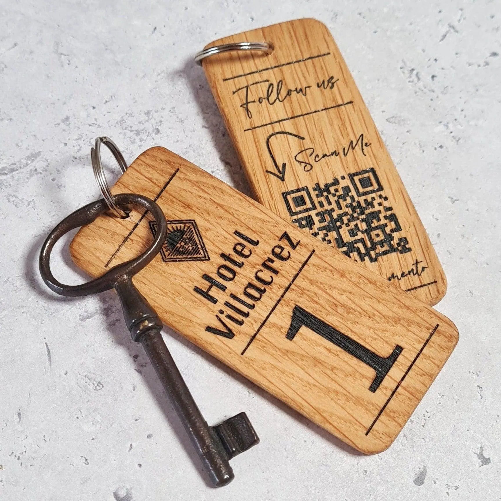 Personalised QR Code Keyring I Custom Wooden Scanable Website Keyring I Engraved Business QR Code Keychain
