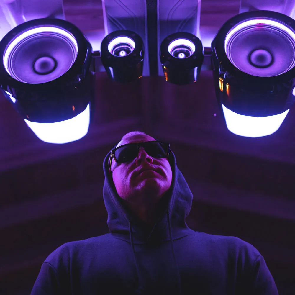 R1 Pro Tower Speakers
