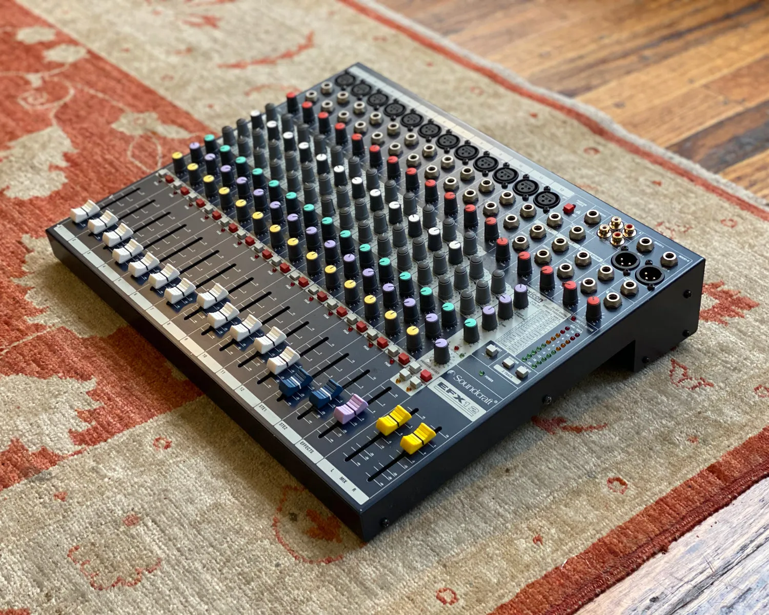 Soundcraft EFX12